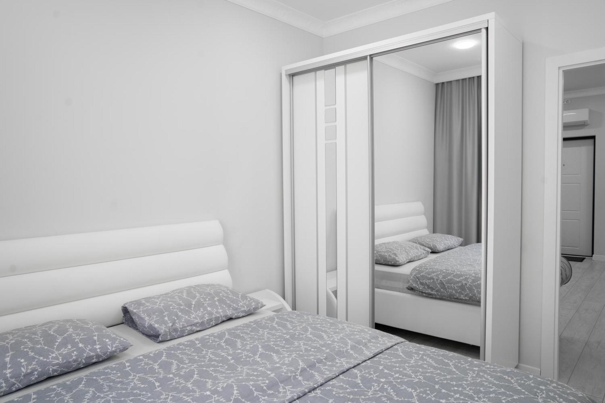 Luxury New Avram Iancu Apartments 키시나우 외부 사진